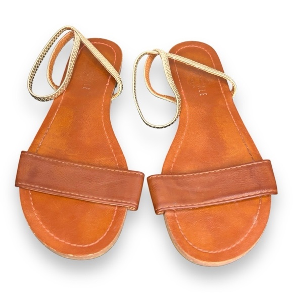 Size 6 Women’s Aeropostale Sandals Tan Brown Gold Strap Vacation Minimalism - Picture 1 of 13